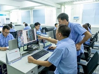 靈科超聲波行業(yè)第一家打造領(lǐng)尖技術(shù)，精密穩(wěn)定超聲波焊接機(jī)廠家
